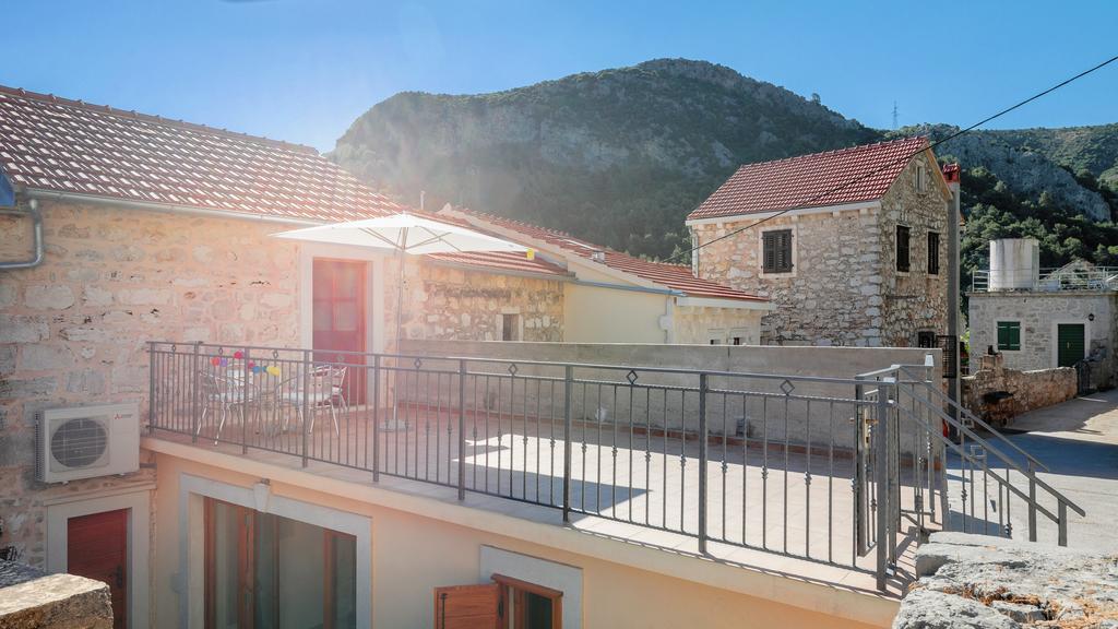 Apartment Pod Kastilom Jelsa  Exterior foto
